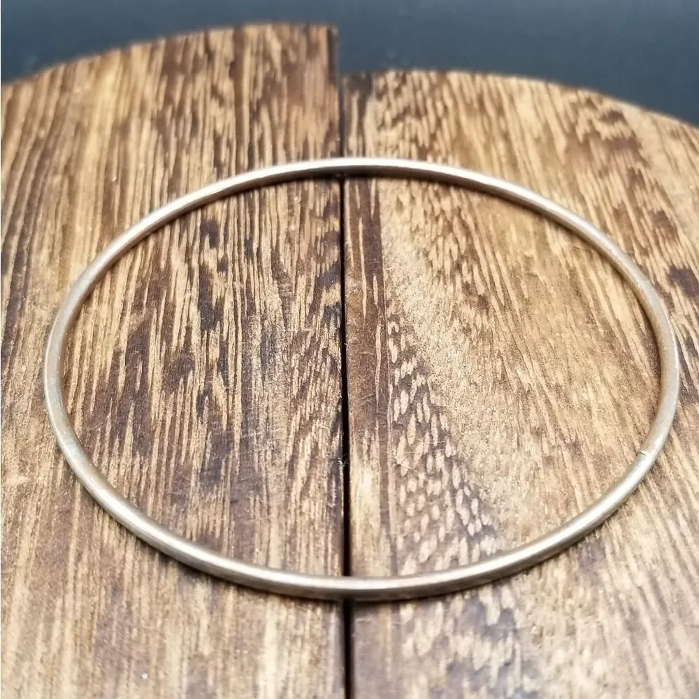 Silver tone slider bracelet B938